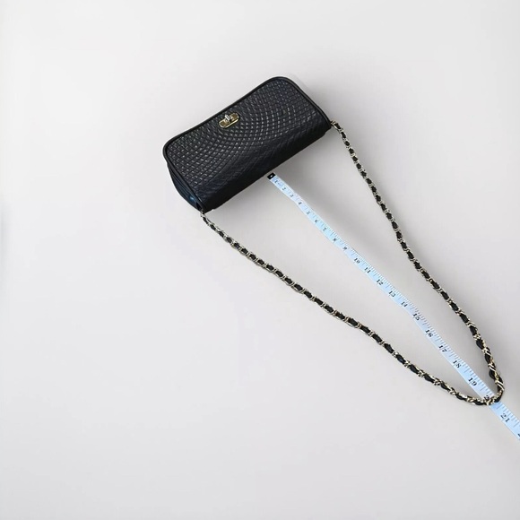 Ande Quilted Womens Crossbody Twist Lock Handbag EUC - Picture 8 of 8